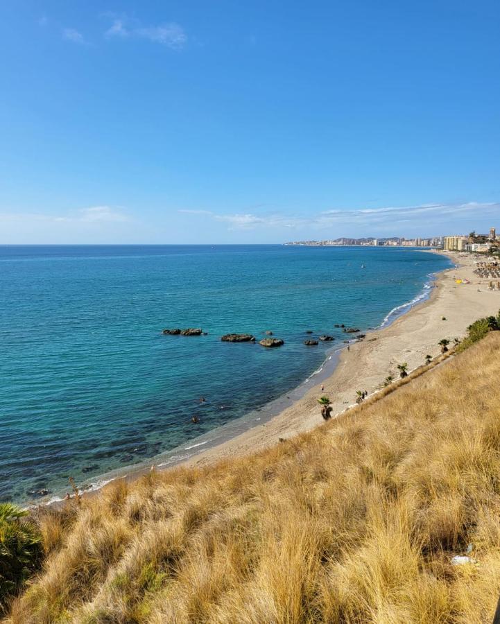 Paradise Suites La Cubana Beach Фуэнхирола Экстерьер фото